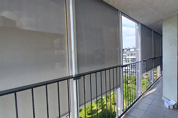 Čím zastínit balkón či lodžii?