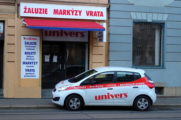 pobočka společnosti Univers Tech s.r.o. v Plzni včetně firemního vozu